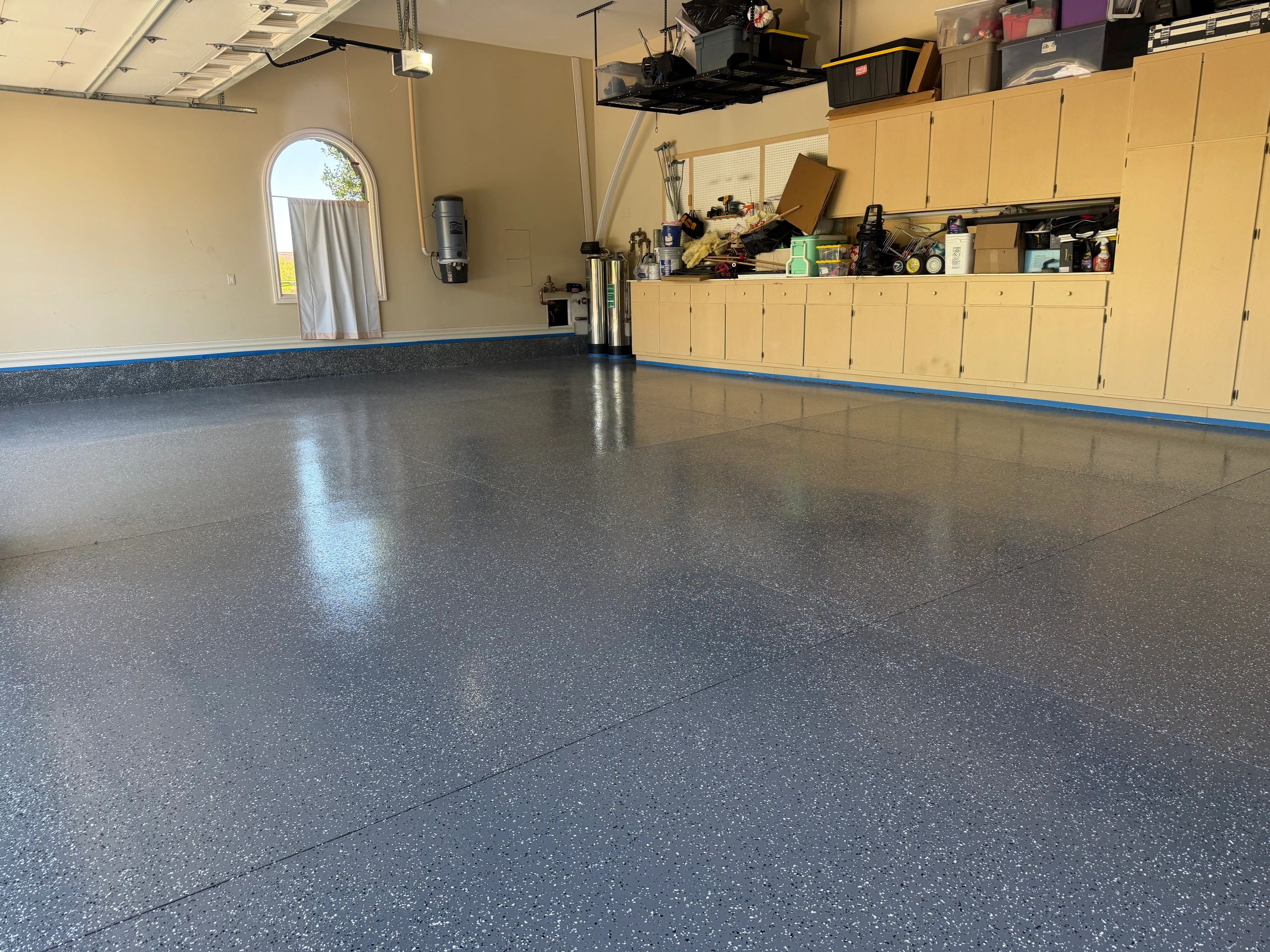 Garage Floor Epoxy Finish With Poly Urethane Clear Coat 