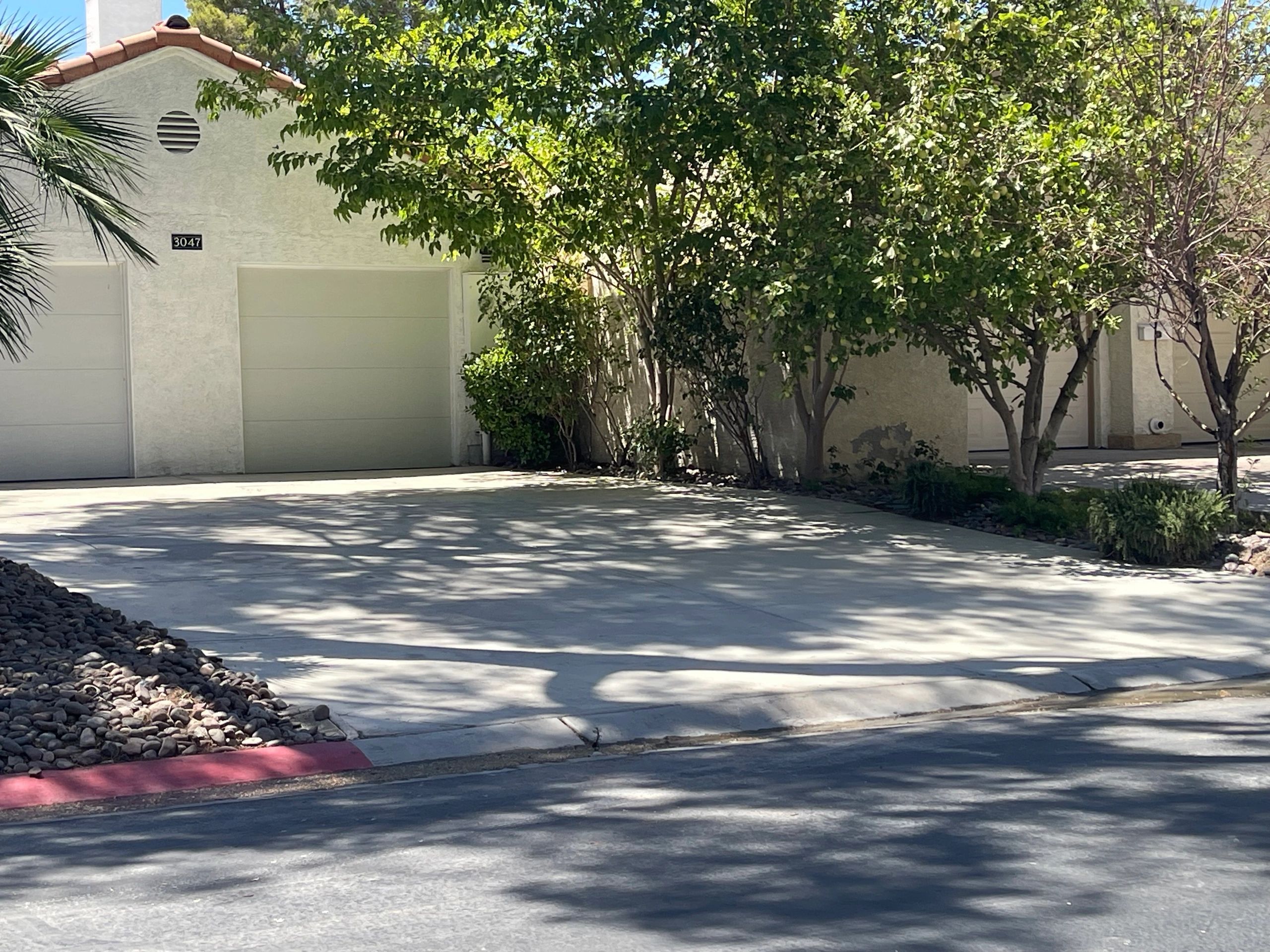 Concrete Driveway skim coat resurfacing and Sealer