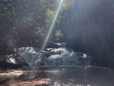 Cachoeira na trilha da pedra grande