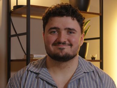  Max received his Bachelor of Applied Science in Nutrition and Dietetics and completed a post-gradua