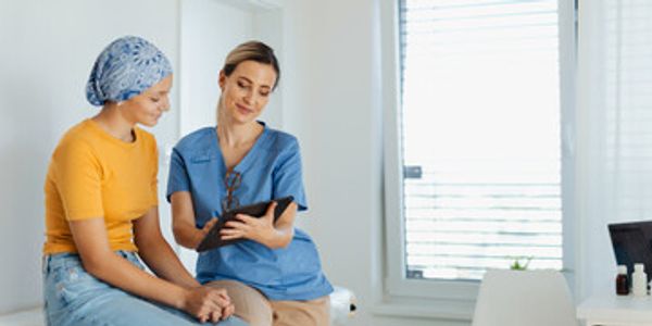 Oncology Esthetics: Specialized Care for Medically Reactive Skin 