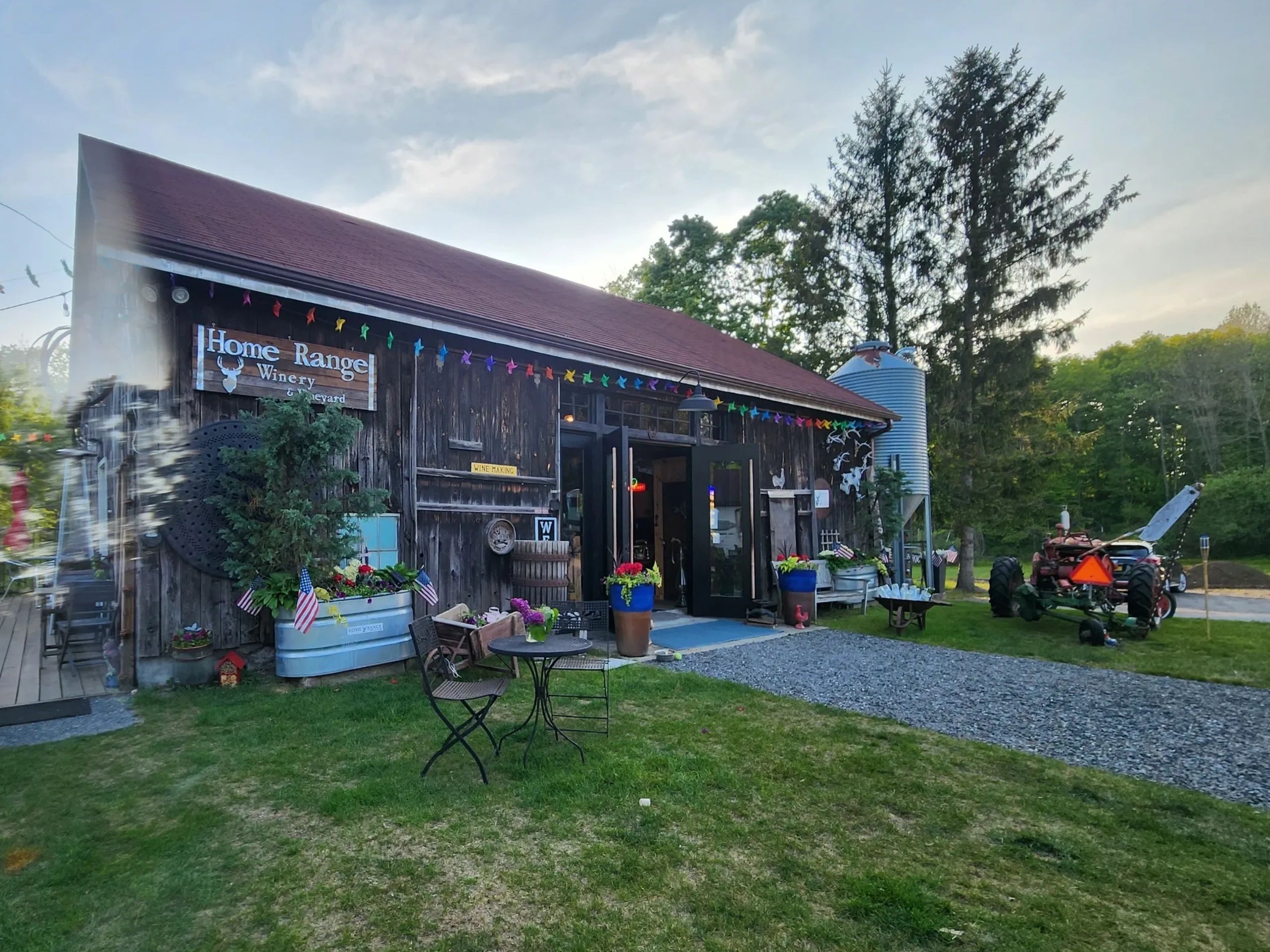 Home Range Winery hero image