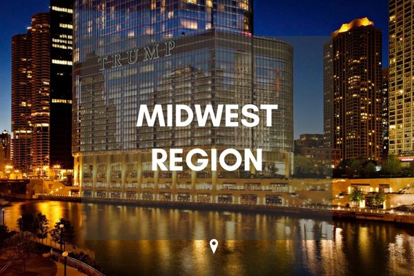 Cityscape of the Midwest region at night.