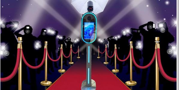 Mirror photo Booth in an event hall