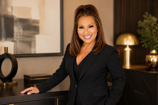 Amber-Nichole Hess, Founder and CEO of AMN International and International Document Specialist