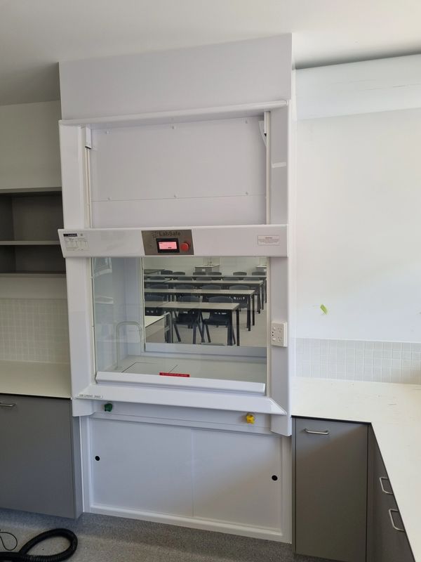 Fume cupboard
