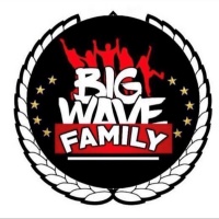 Big Wave Family