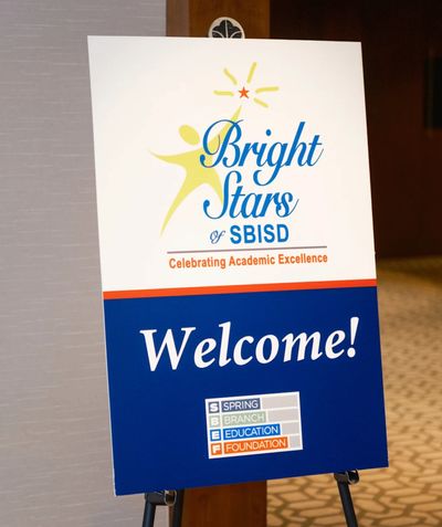 Welcome sign for Bright Stars of SBISD celebrating academic excellence.