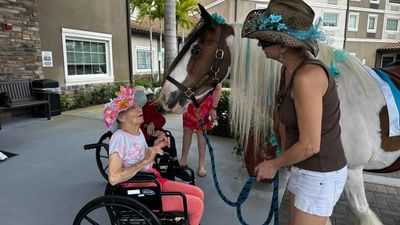  Palm City Farms Association members visit Nursing Home