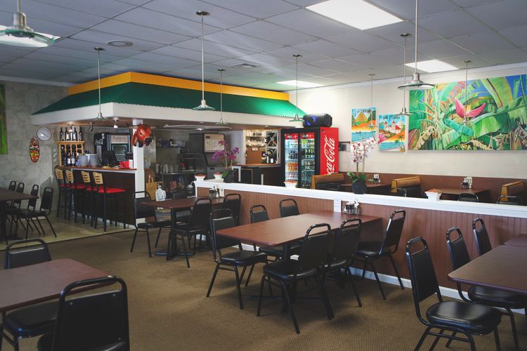 Welcome to Pupuseria y Restaurante Platano en Tracy, California. Come visit us for the best pupusas!