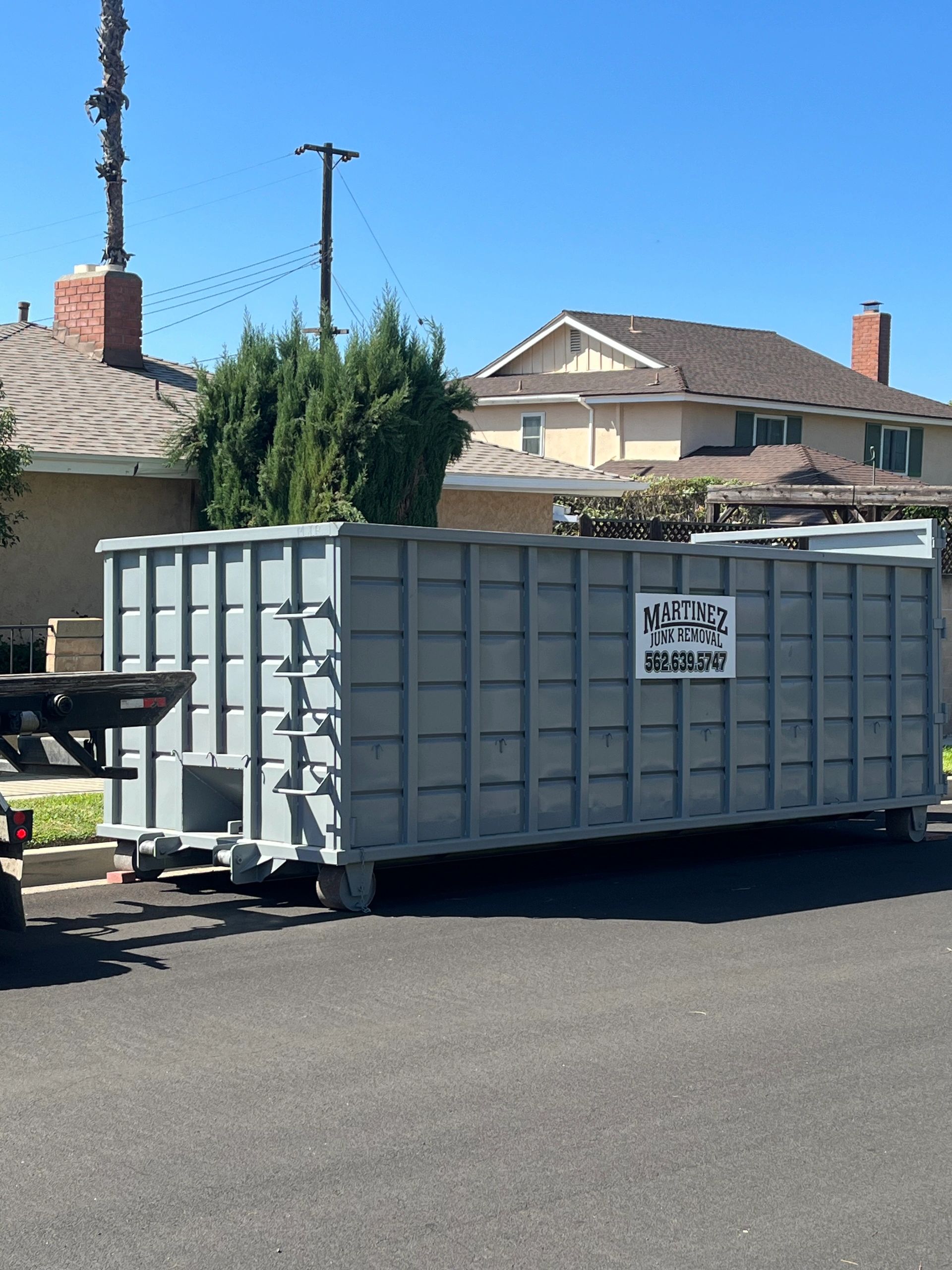 Martinez Dumpsters dumpster rental