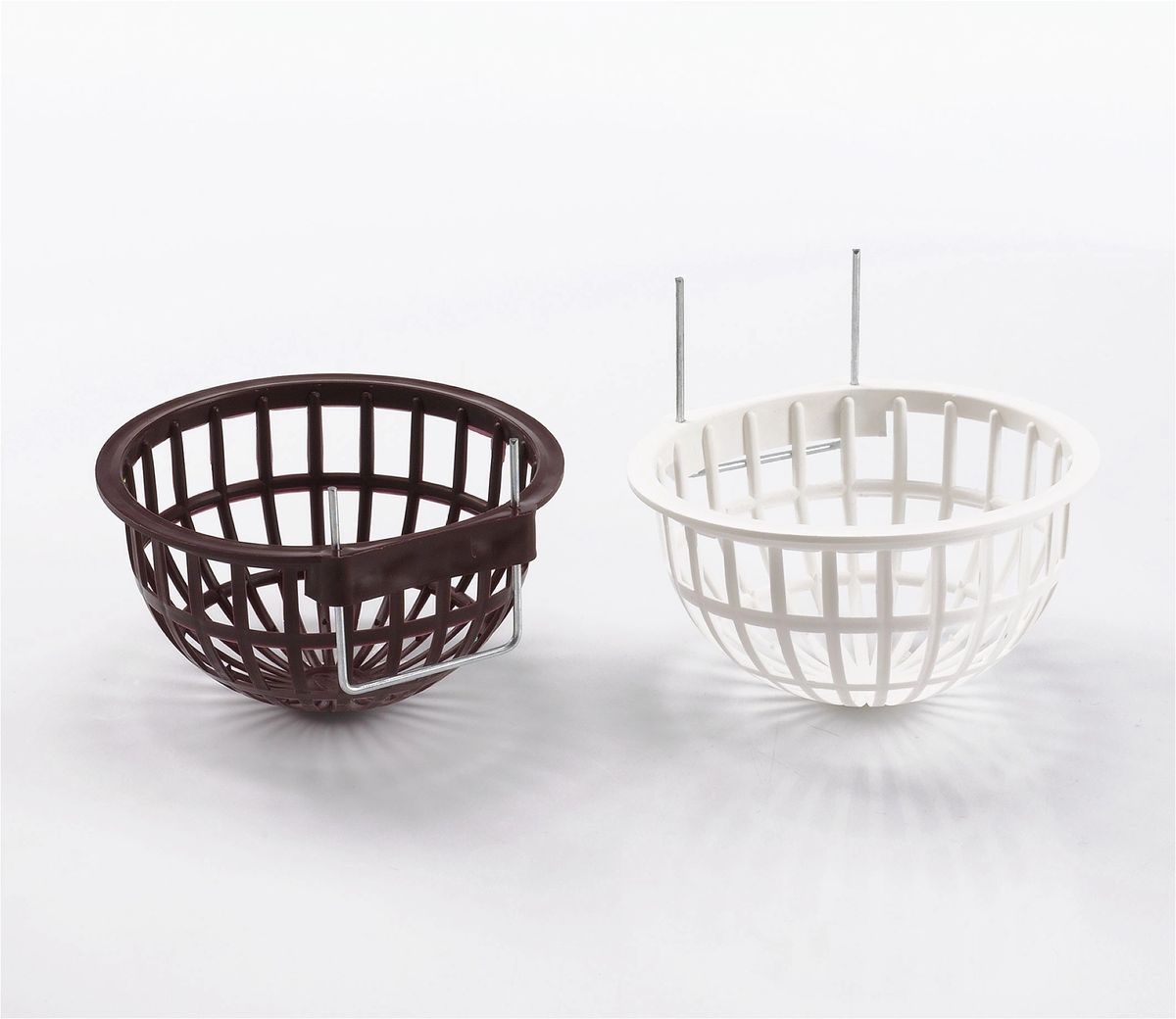 Plastic nest with hooks (white) 10 x 6 cm