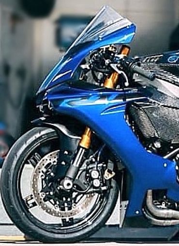 Speed-Needs.com yamaha yzfr1, yzfr1000, r1. frontend lowering kit, lowering straps, r1m, m4, akrapov