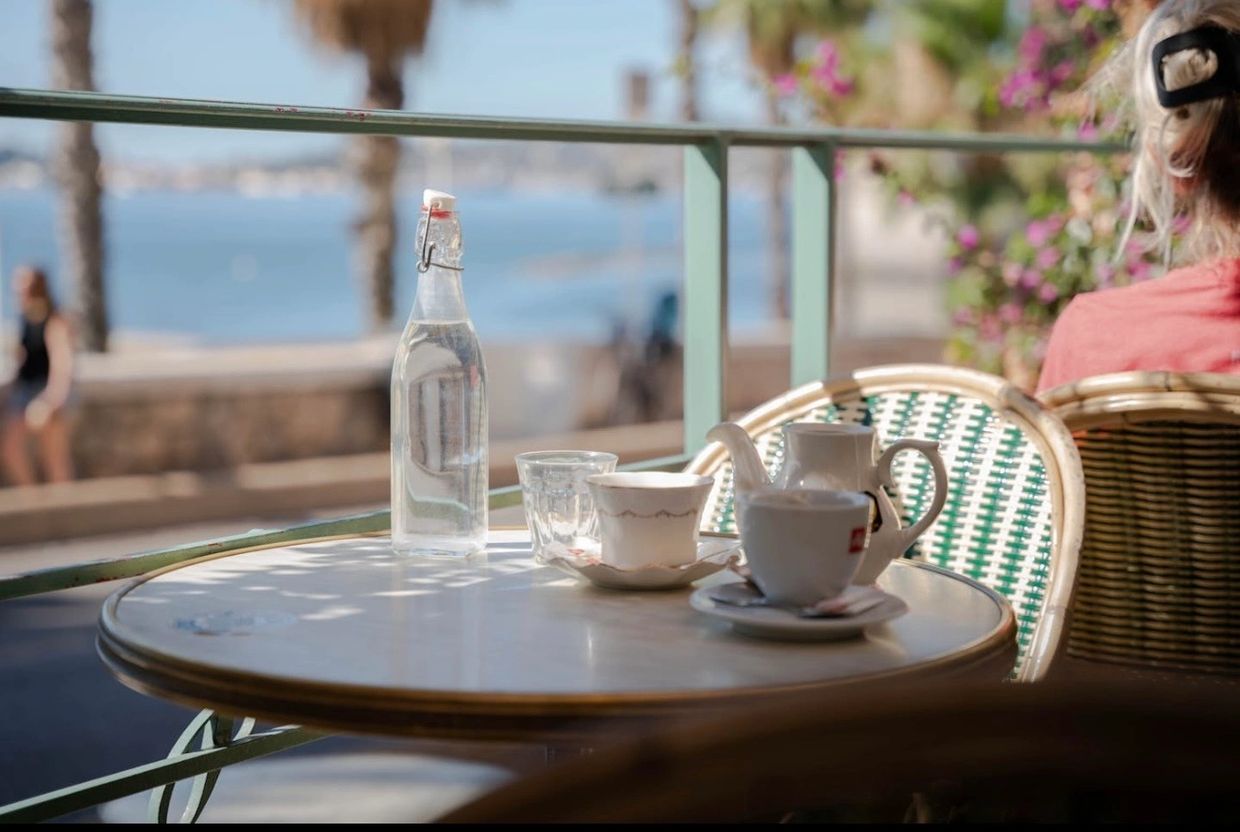 Intentional travel café moment