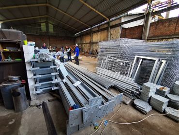 proses pabrikasi menara suar lattice 20 meter