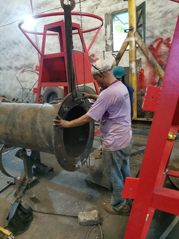 Proses fitting dan pengelasan flange