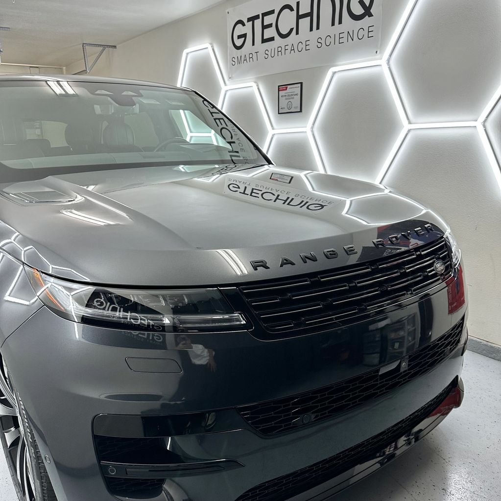 2025 Range Rover Sport | Overspray Removal & Ceramic Coating
