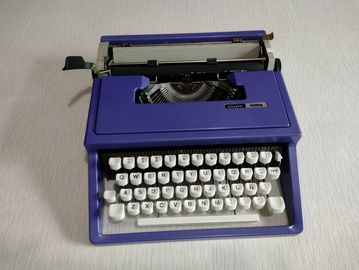 Maquina Escribir Olivetti Lettera 32 (estuche) - Escritorio