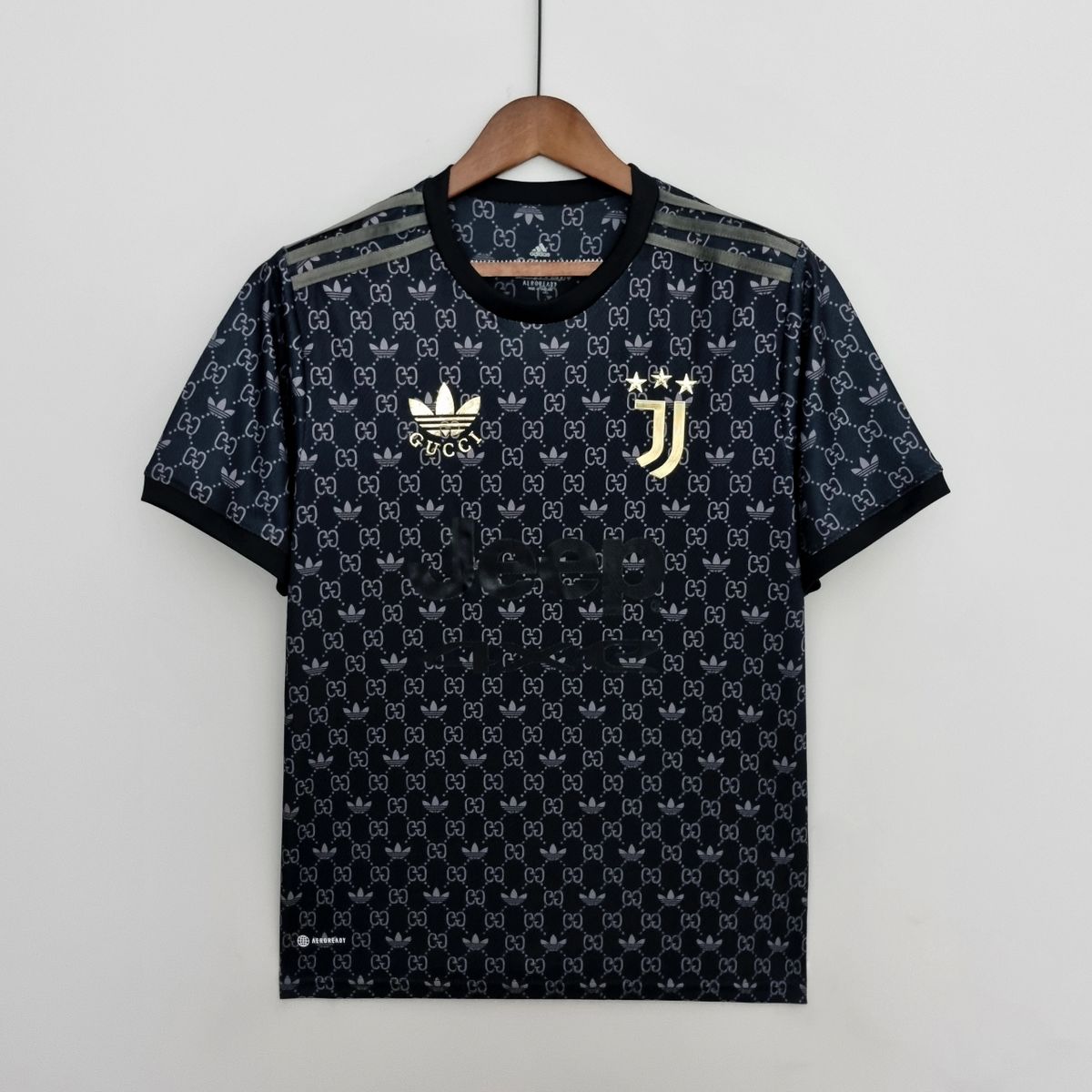 Mindst Wetland Give Juventus x Adidas & Gucci Special Edition