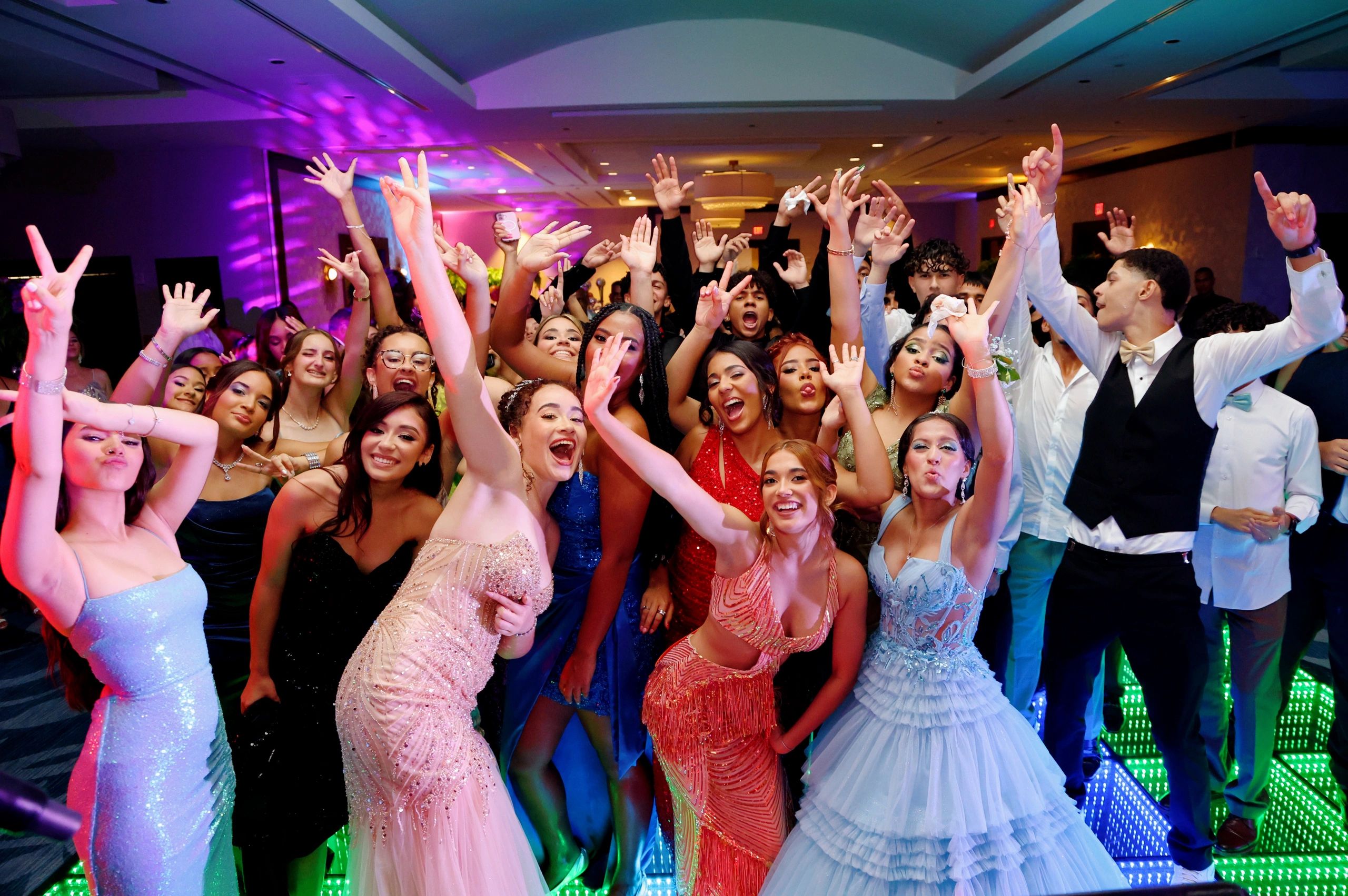 Proms PR — wedding
