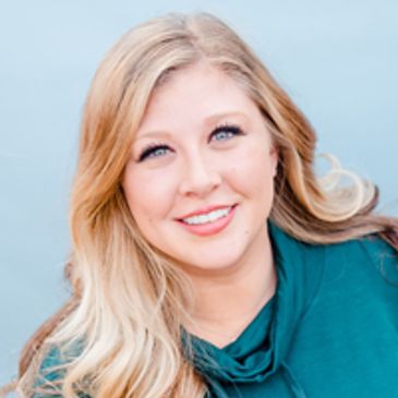 Karly - Dental Assistant Presenter in Staff Dental Study Club