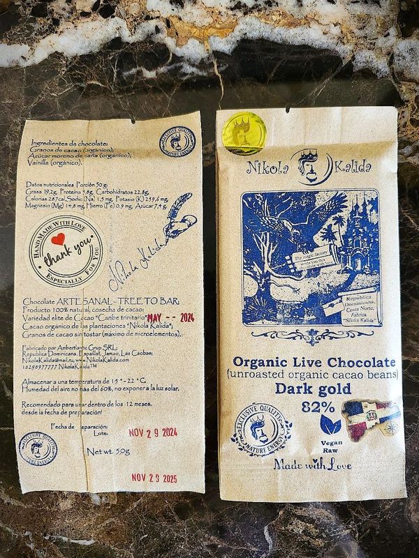 Dark Gold 82%" Chocolate cocoa nibs Organic brown cane sugar bourbon vanilla
 Harvesting the cocoa