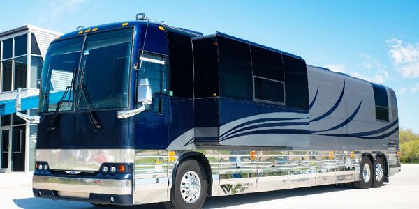 12 bunk tour bus