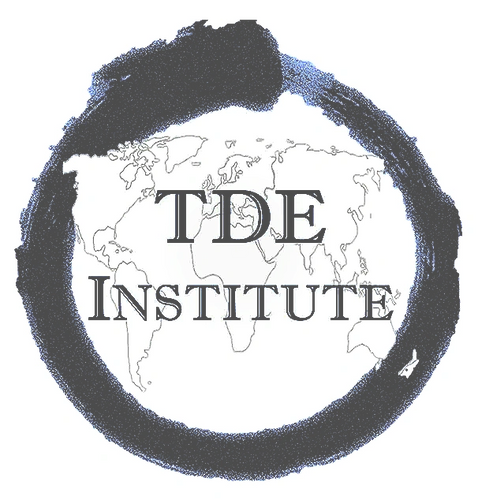 TDE Institute logo with a world map and black circular brushstroke.