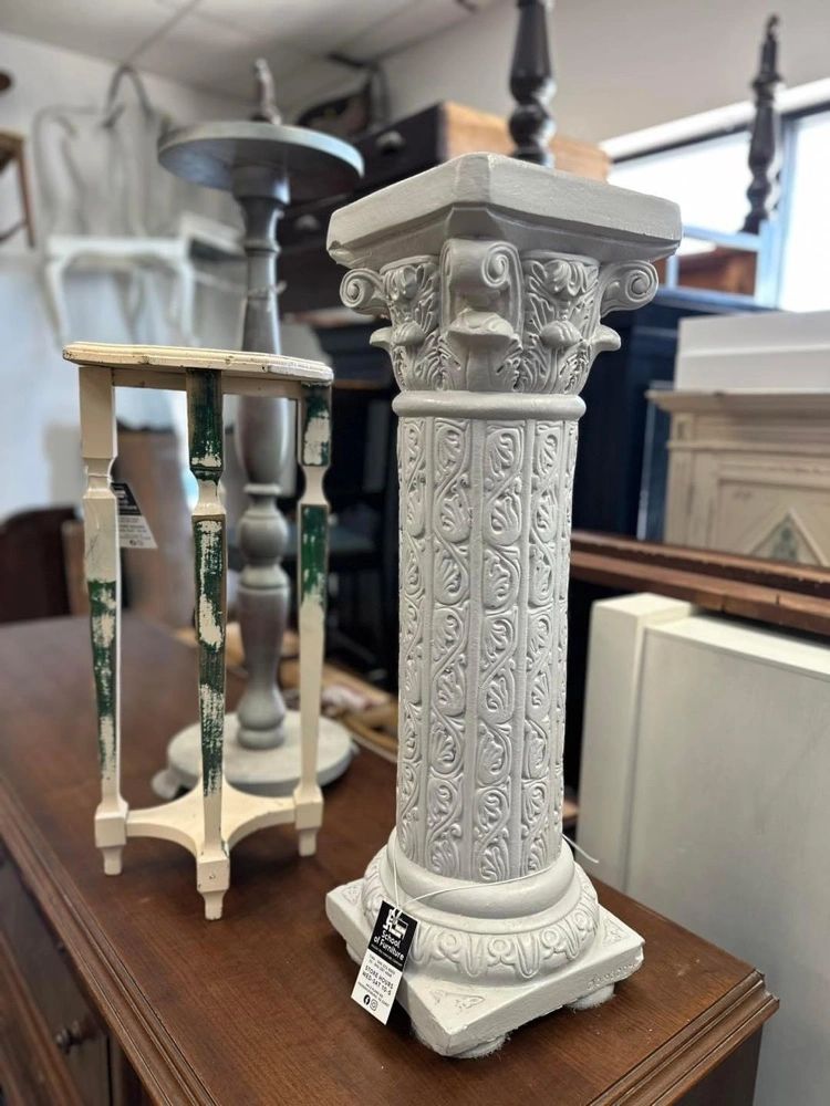 VINTAGE CERAMIC PLANTSTAND