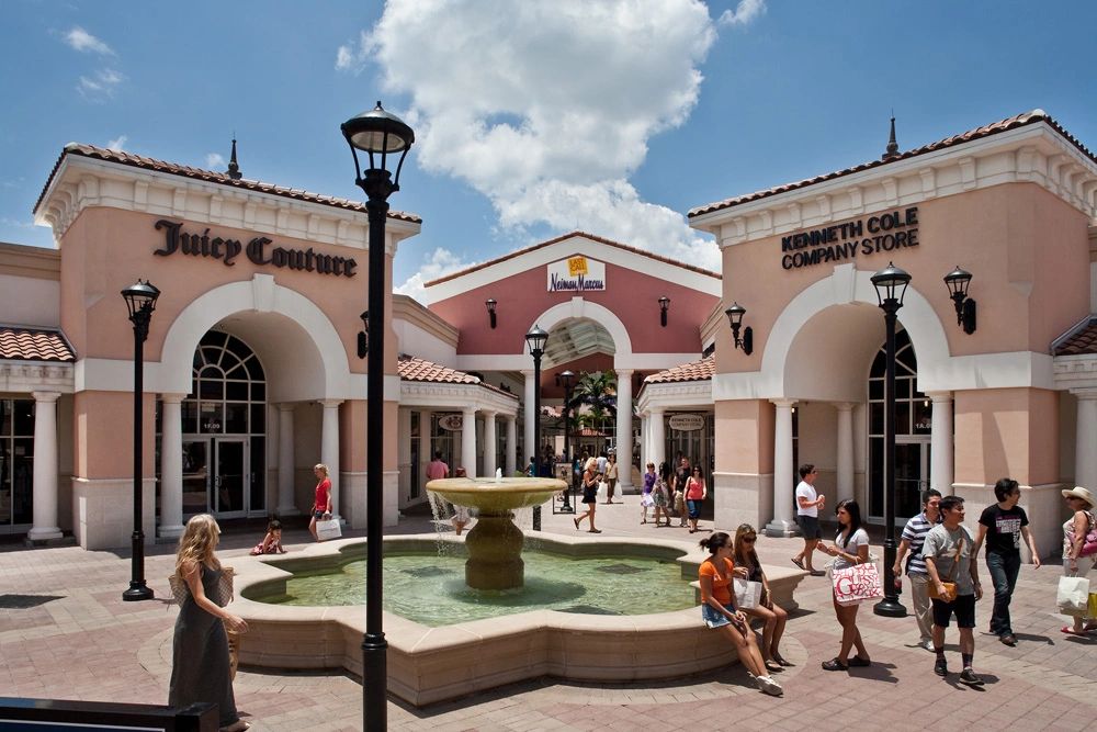Grand Hotel Orlando at Universal Blvd — photo 27 of 29