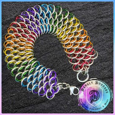 Chainmaille wristchain / bracelet handmade in stainless steel & anodised aluminium - dragonscale wea