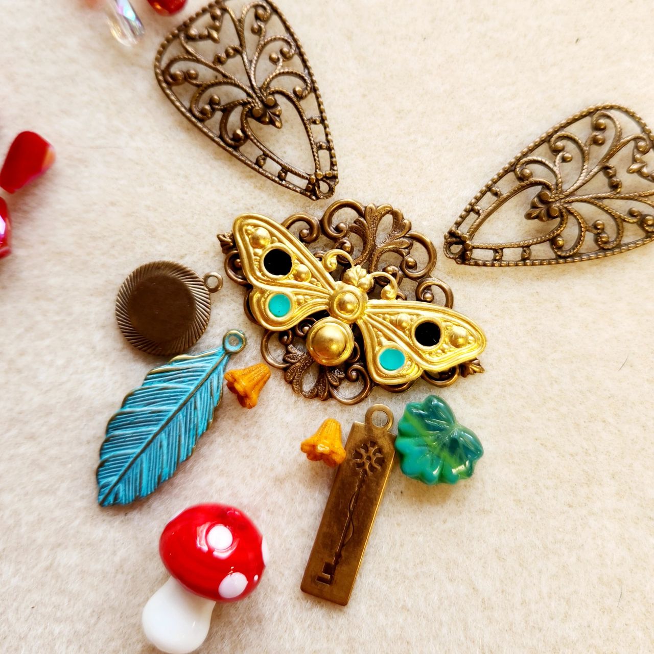 Enchanting woodland charm necklace for fall.