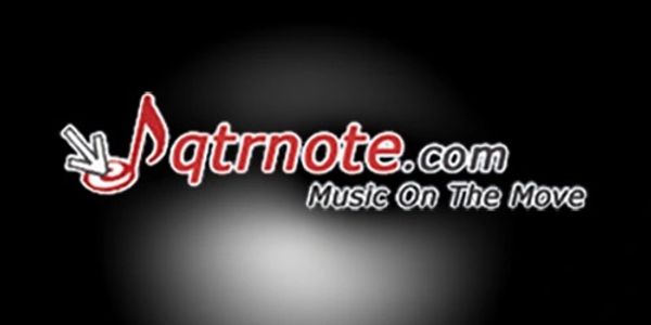 Logo of qtrnote.com with music theme.