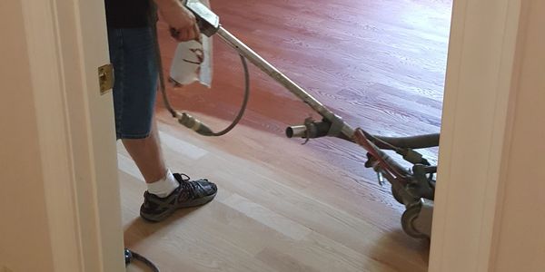 hardwood floor refinishing services in Knoxville, TN