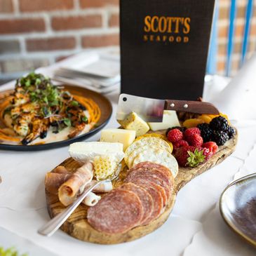 Scott's Seafood Roundhouse in Historic Folsom, California