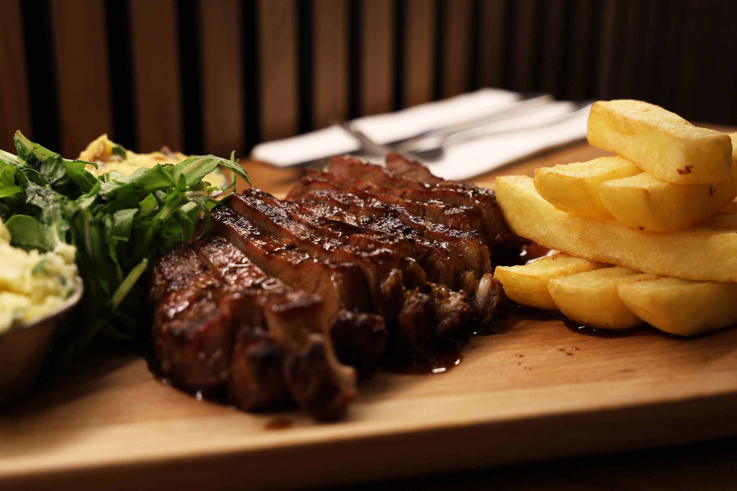 Croftwood Bar & Grill