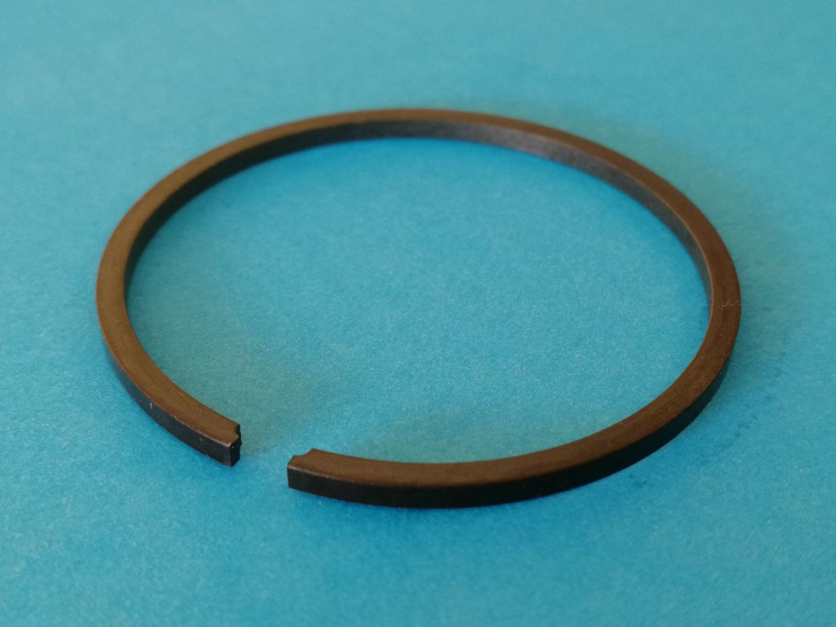 SUPER TIGRE S2000 / 20cc - Model Engine Piston Ring