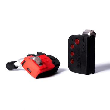 Sistema de seguridad para flotillas que desinfla llantas automáticamente para detener robos