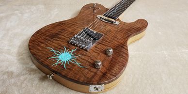 Poppy's Custom Shop - The Hideout (T-Style guitar)