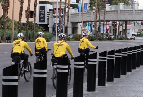 The police were riding for liesure this day. there were like 10 civilians on the strip TOTAL