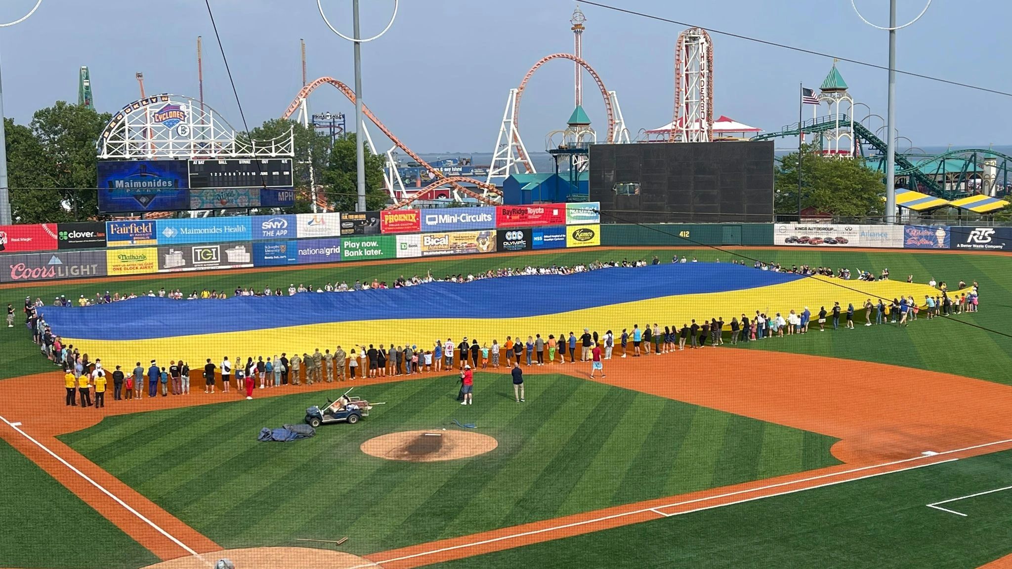 Brooklyn Cyclones honor Ukraine with theme night