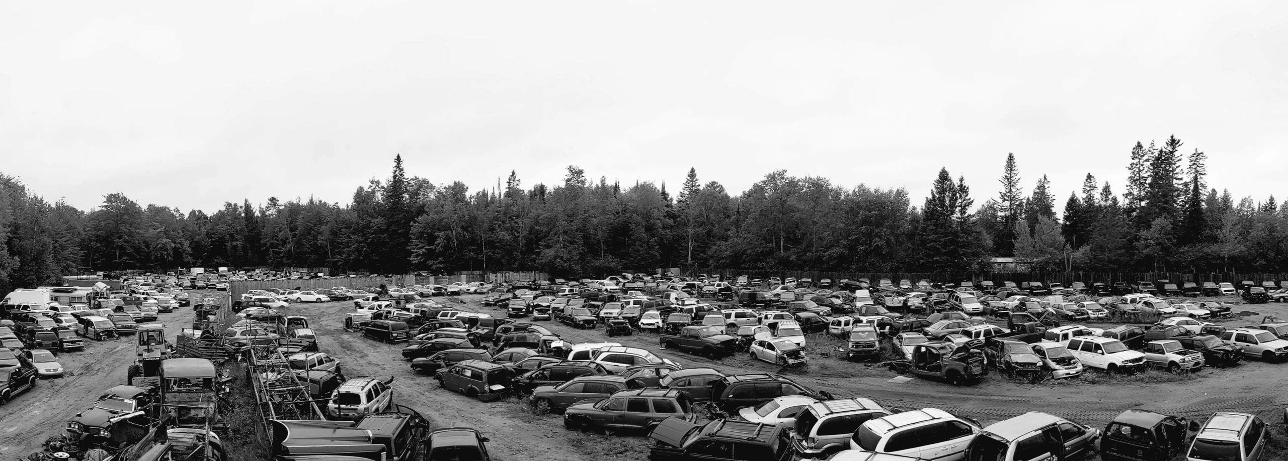 Find Quality Auto Parts at Pete's 906 Auto Salvage, image size:2560x918