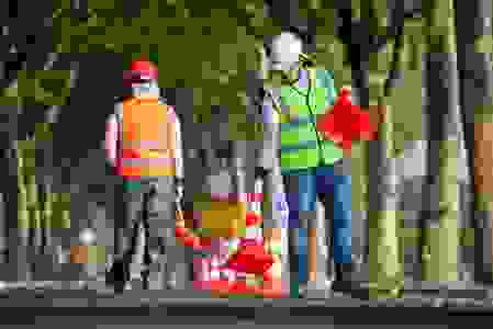 Solutions for businesses with workers exposed to heat. Personal cooling focused on industrial.