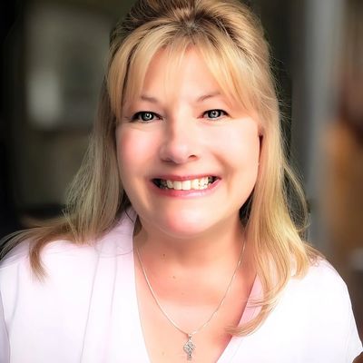 Cheryl is an advanced level Certified Spiritual Shamanic Healing Practitioner and teacher.