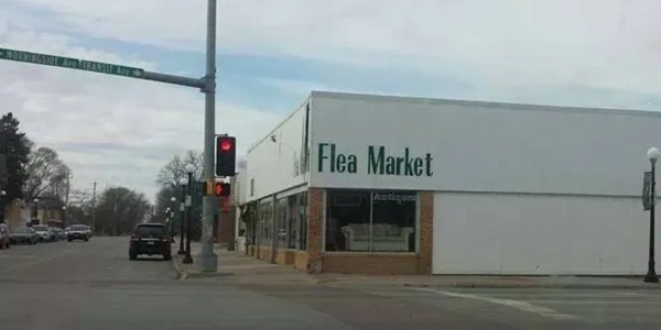 Peters Park Flea Market
Corner of Transit & Morningside Blvd
Sioux City, IA
7  Days 10-6