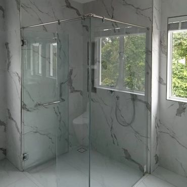 SHOWER SCREEN 
Type: Tempered Series 
Powder Coat: - 
Glass Type: 10mm Tempered Glass