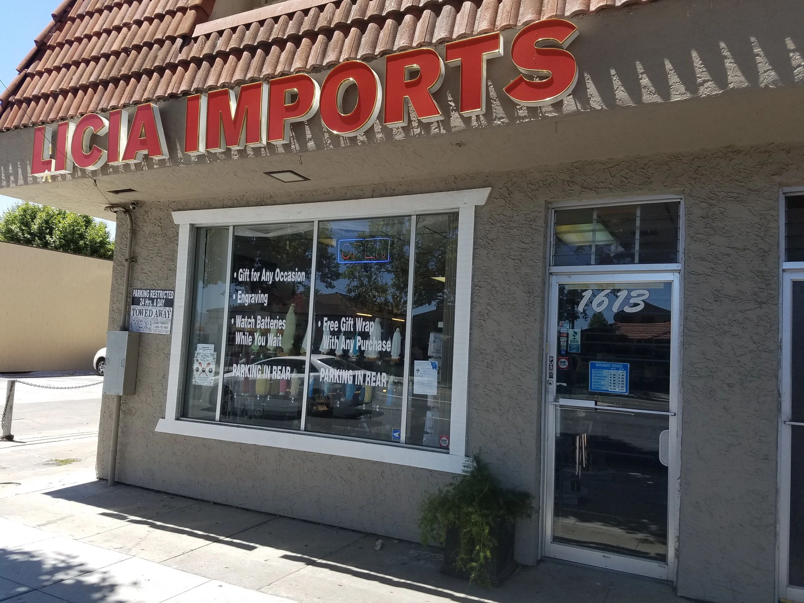 Licia Imports