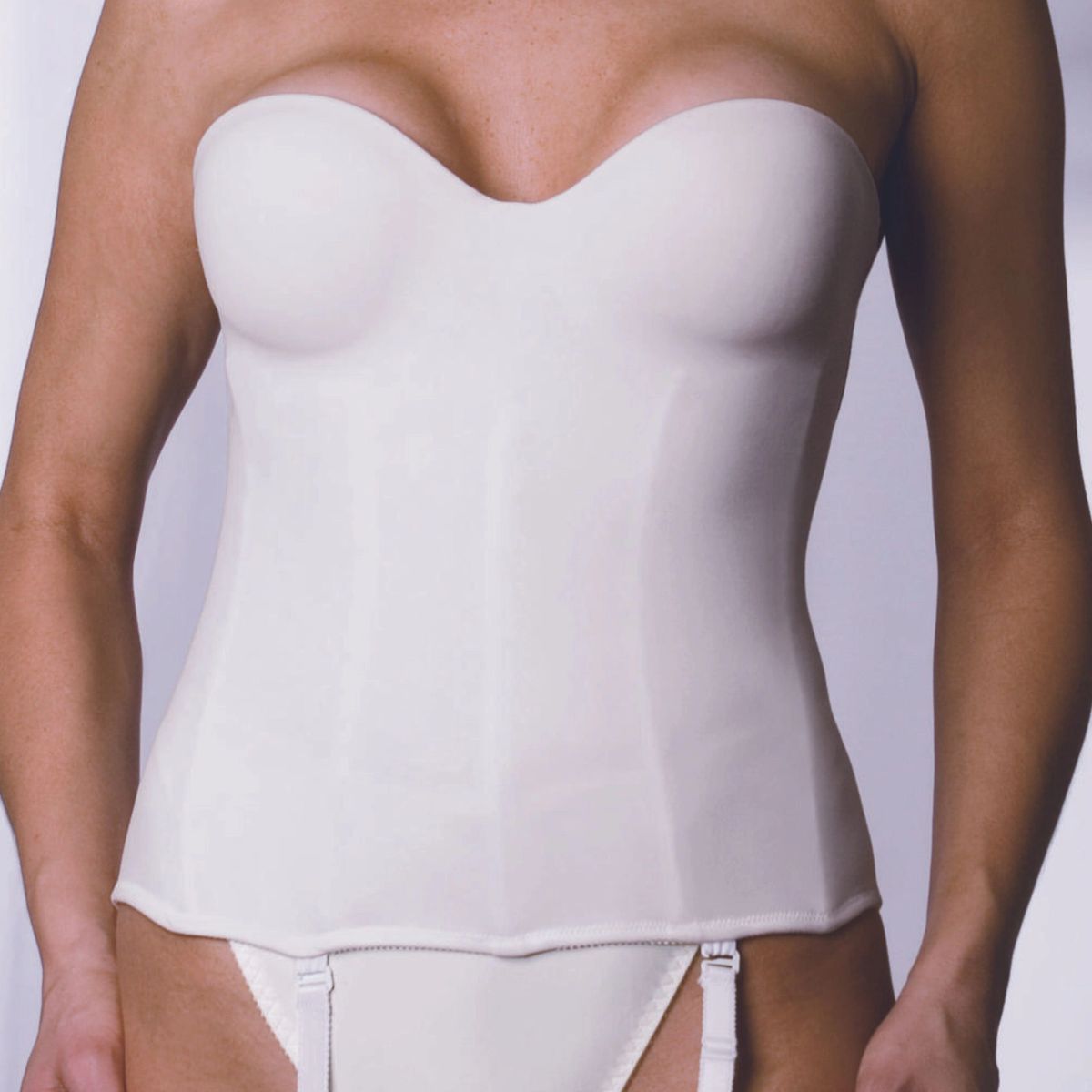 Seamless Molded Bra (Color: White, Measurement: 44, and Cup Size: B)