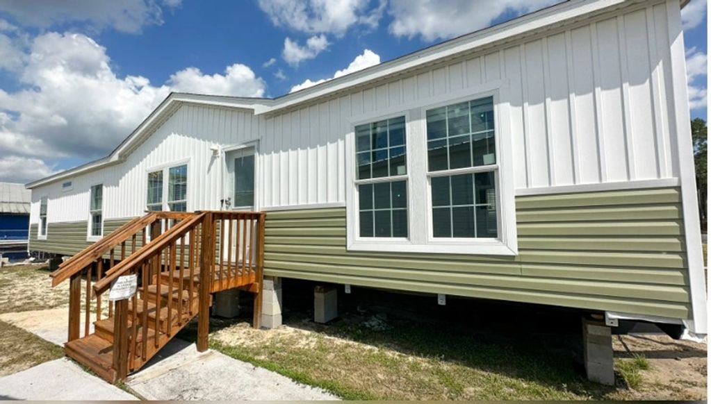 Exterior Option Descriptions – Core Product Lines
(LGX, Freedom, Liberty, Magnolia, Georgian)

Coast
