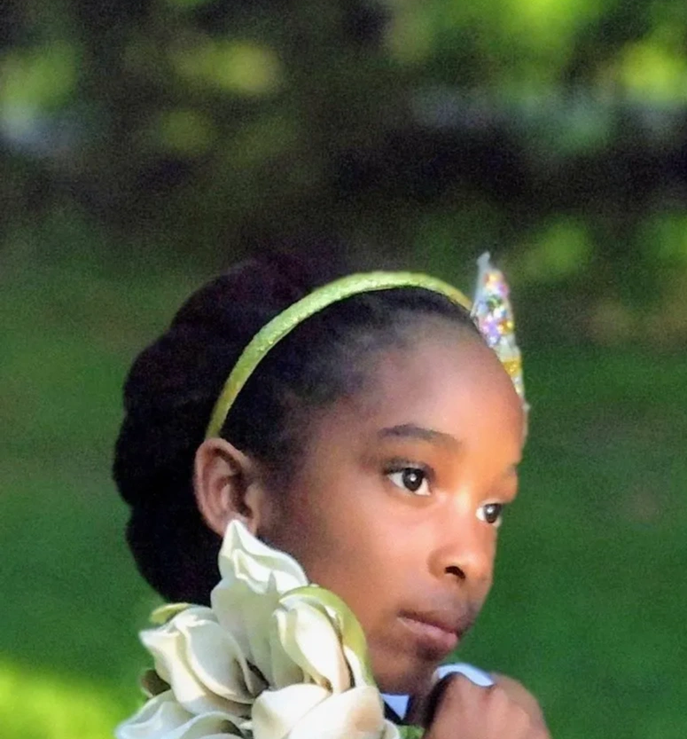 Girls accessories, youth clothes, girls dresses for kids. Childrens clothes with high quality. 